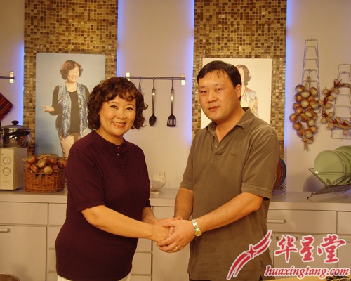 方青卓VS科悅足浴器簽約現(xiàn)場