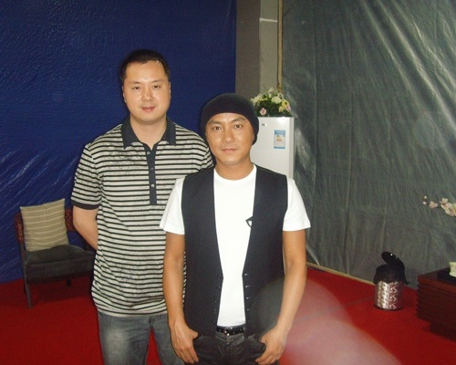 張衛(wèi)健合影